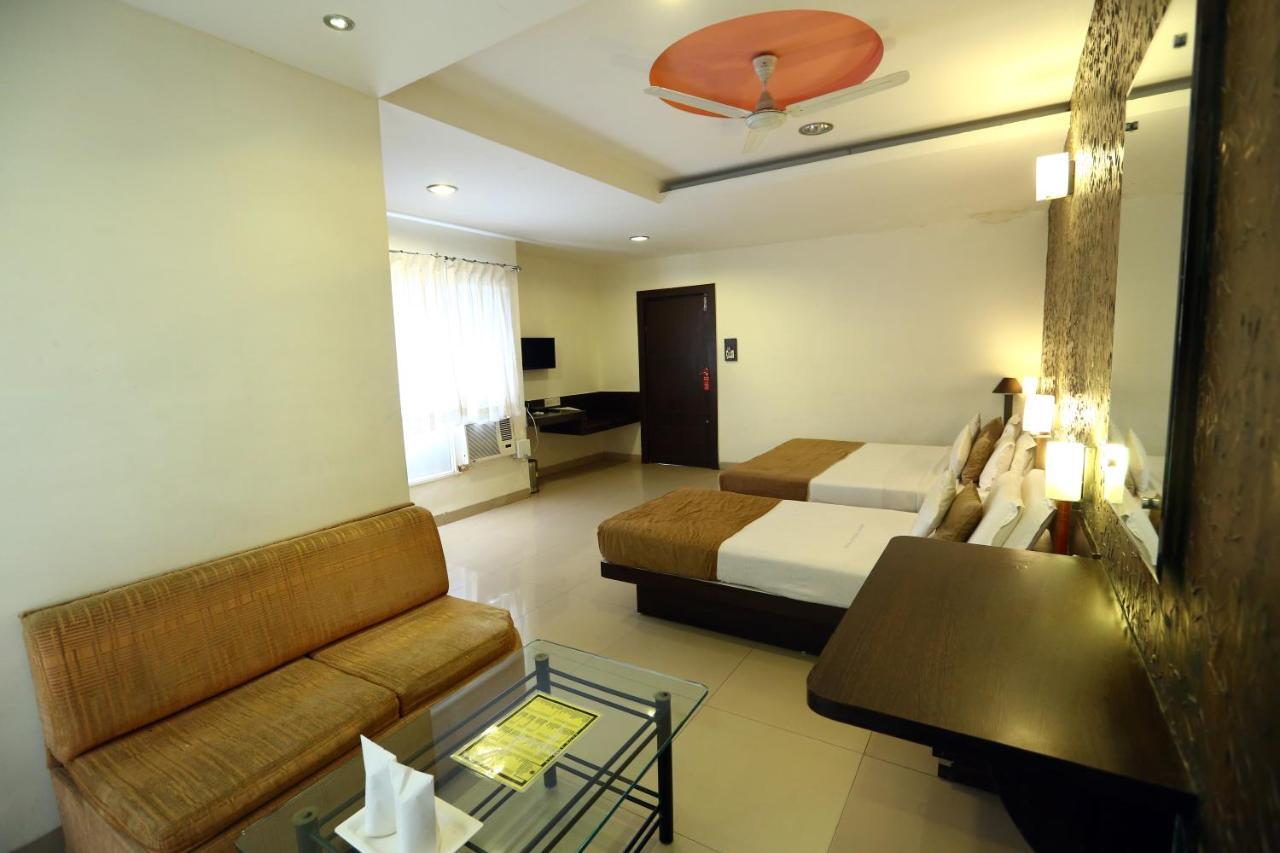 Hotel Paradise Indore Exterior photo